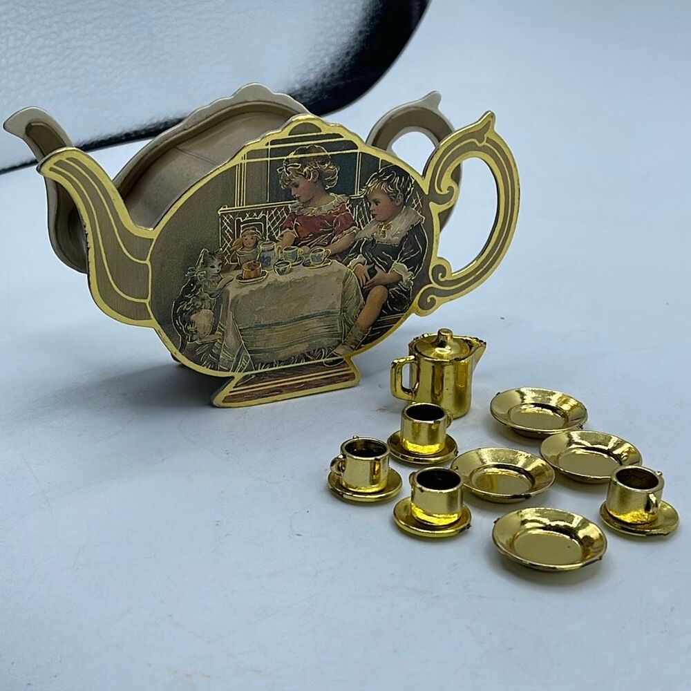 1988 B. Shackman & Co. miniature toy tea complete set.